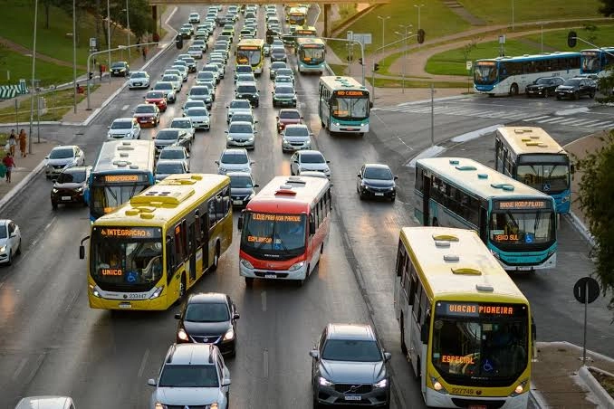FIM DE SEMANA: Corridas, caminhada e gravações de filme alteram o trânsito até amanhã