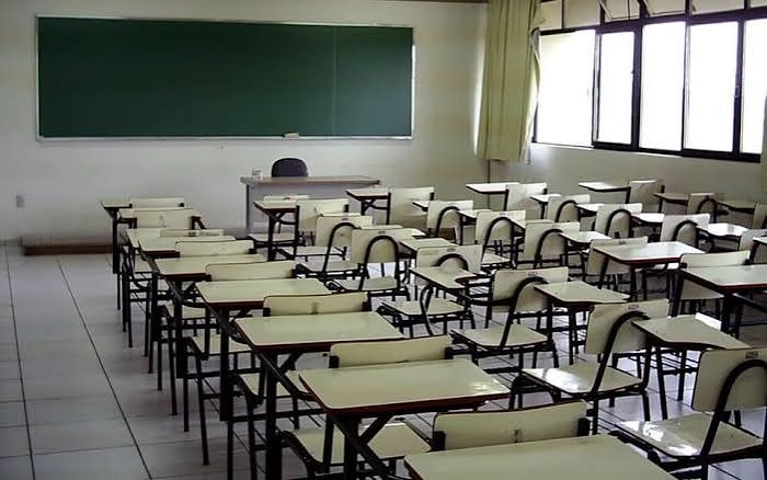 PROBLEMAS NA EDUCAÇÃO: Professores mantêm paralisação nesta 4a.feira; escolas terão aulas suspensas