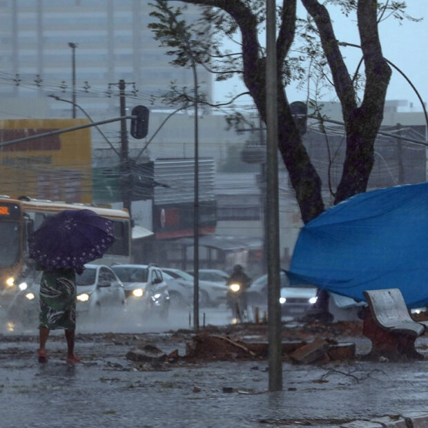 CHUVAS E TROVOADAS: Previsão do tempo em Brasília nestas 4a. e 5a.: calor de 32°C