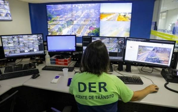 EQUIPAMENTOS FURTADOS: DER/DF deixa 30 câmeras de monitoramento de trânsito fora do ar