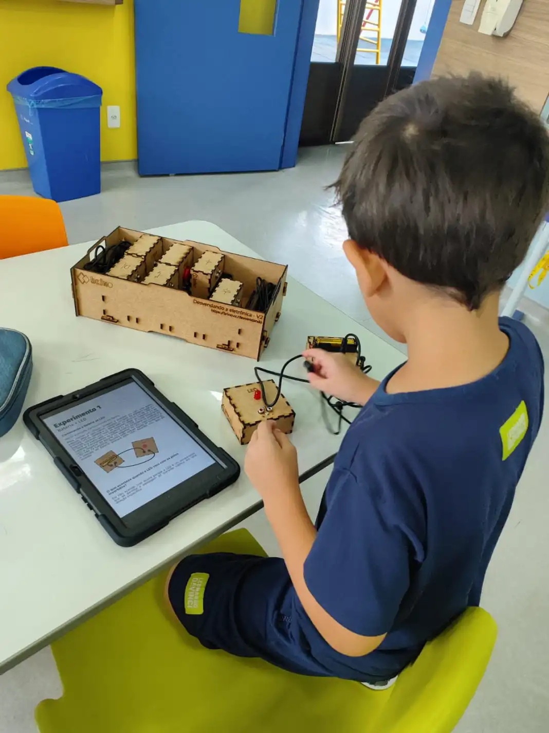 ENSINO DE ROBÓTICA: 'Startup' do Distrito Federal transforma educação e leva inovação a mais de 30 mil estudantes