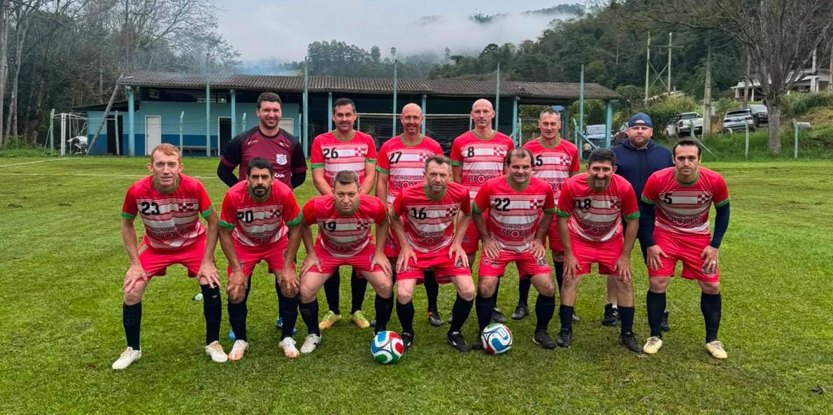 DOIS IRMÃOS VENCE POR 5 A 2 NO CAMPEONATO REGIONAL DE VETERANOS