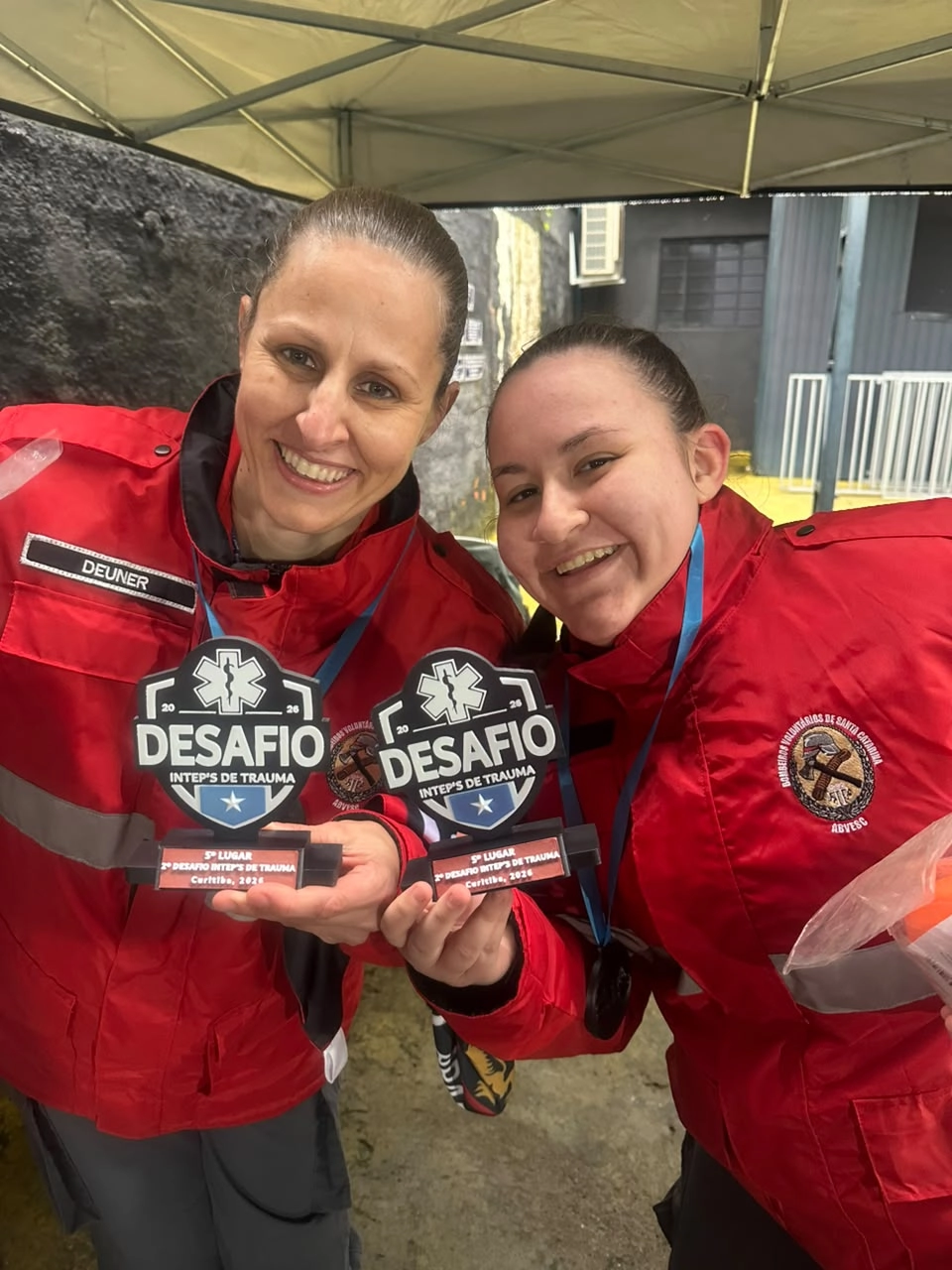 MÃE E FILHA, BOMBEIRAS VOLUNTÁRIAS DE ARABUTÃ CONQUISTAM 5º LUGAR EM DESAFIO DE TRAUMA