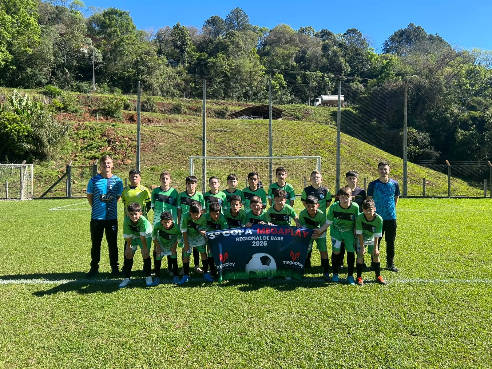 Garotada do Cadi/CME de Presidente Castello Branco movimenta o Campo do 7 de Setembro pela Copa Megaplay