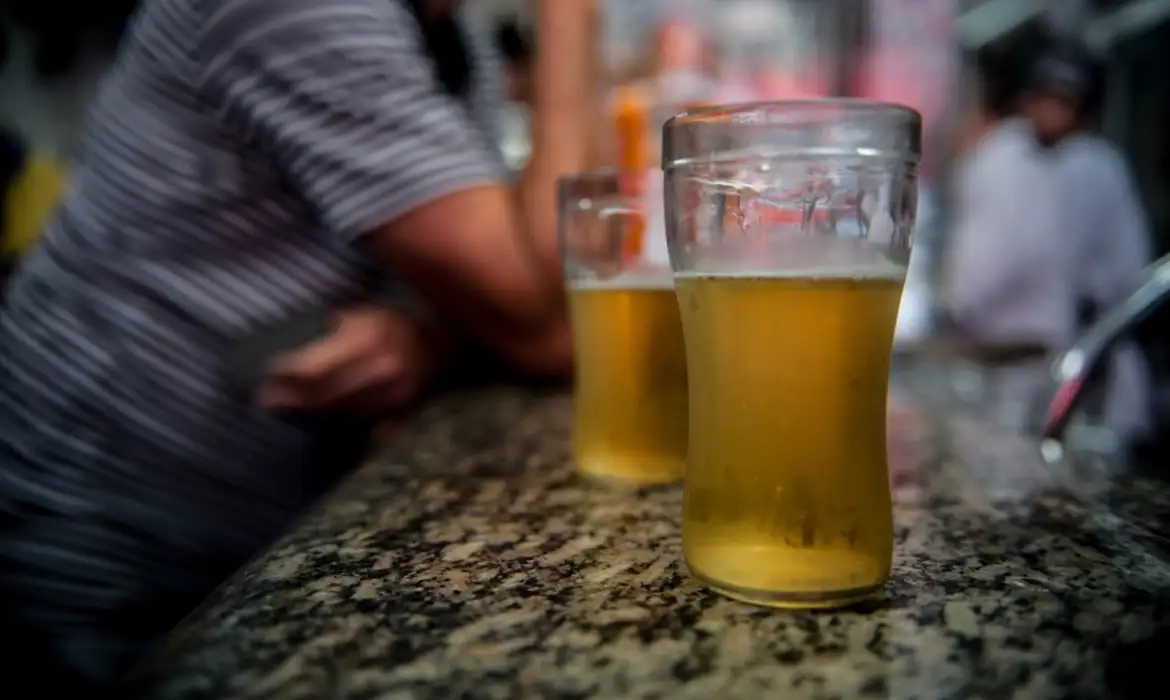 Lei Seca nas Eleições 2026: veja onde há restrição à venda e ao consumo de bebidas