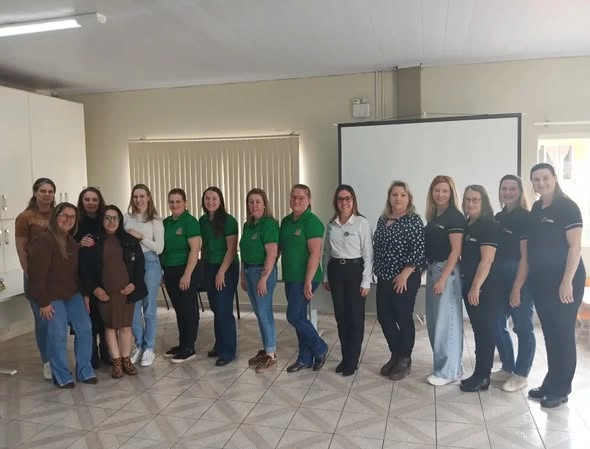 A Administração Municipal de Presidente Castello Branco promoveu um encontro regional focado no fortalecimento da Política de Assistência Social.