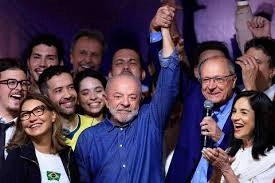 Lula é reeleito presidente com vantagem no Nordeste; Flávio liderou no Sul e Centro-Oeste