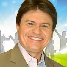 Morre apresentador Ênio Carlos
