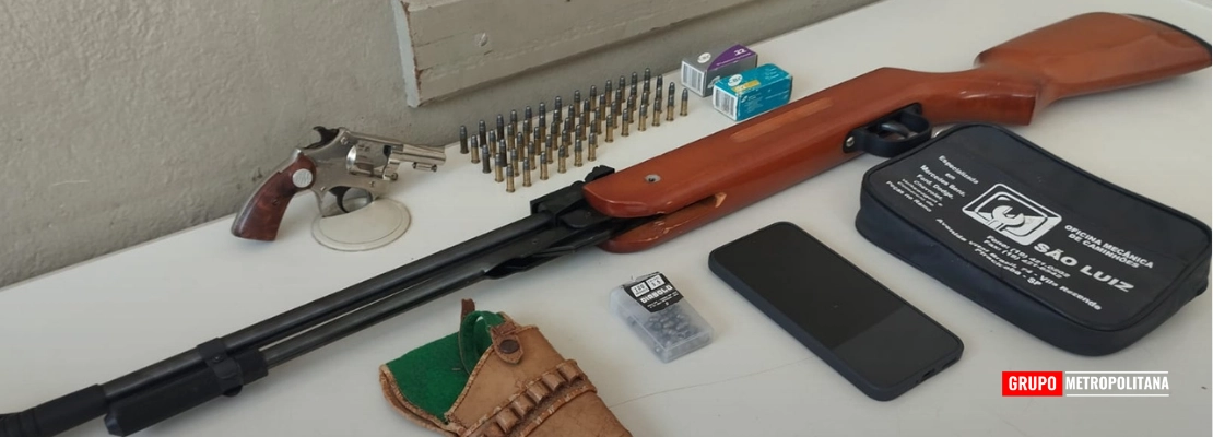 POLÍCIA MILITAR APREENDE ARMAS E PRENDE HOMEM APÓS TENTATIVA DE HOMICÍDIO EM PIRACICABA