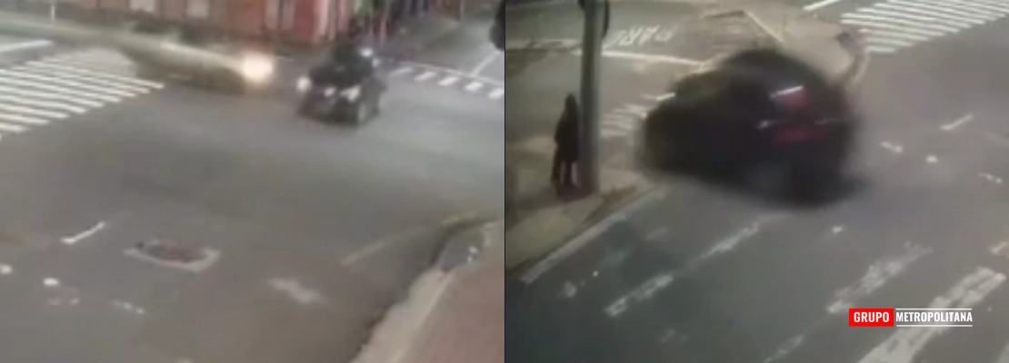 MOTORISTA AVANÇA SINAL, CAUSA ACIDENTE E ATINGE CARRO EM POSTE; PEDESTRE FICA FERIDO