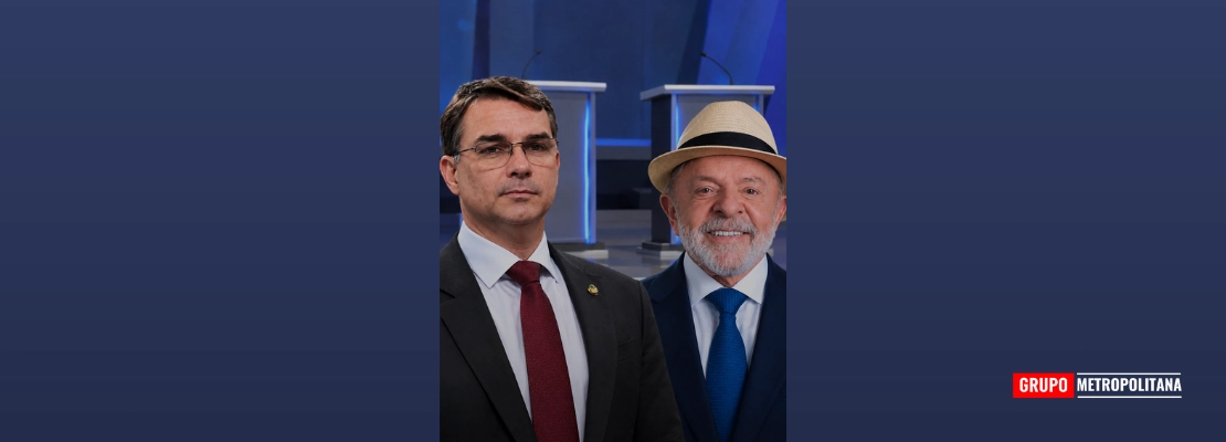FLÁVIO BOLSONARO ANUNCIA AUSÊNCIA EM DEBATE DA BAND; LULA CONFIRMA PRESENÇA