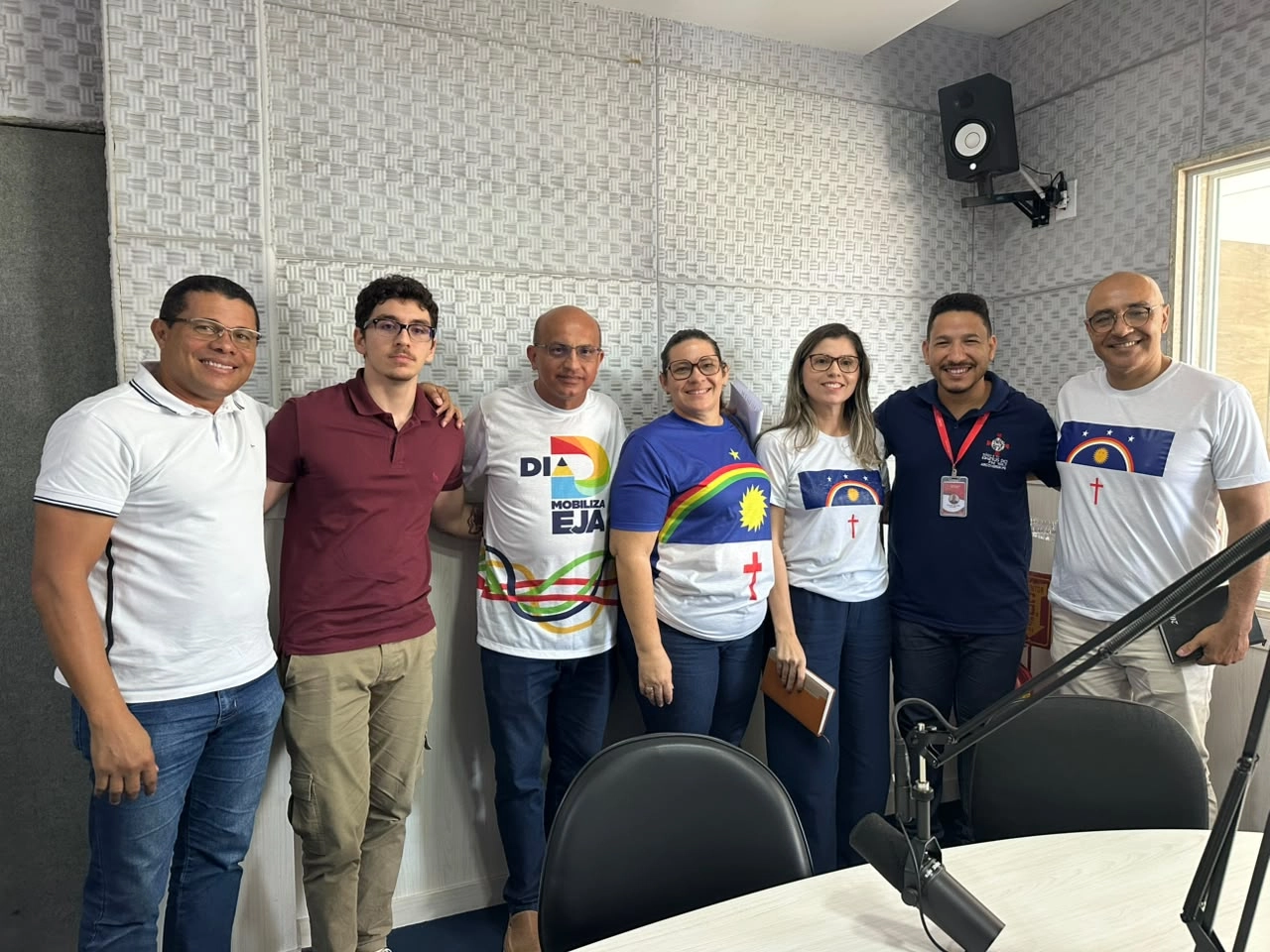 EDUCAÇÃO NUNCA É TARDE PARA RECOMEÇAR