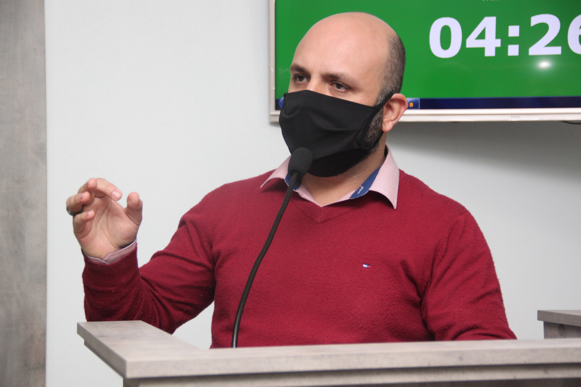 Diego defende melhorias no Centro de Especialidades