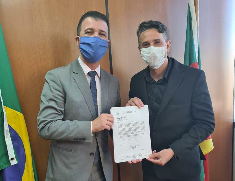 Dioni conquista R$ 100 mil para farmácia municipal móvel