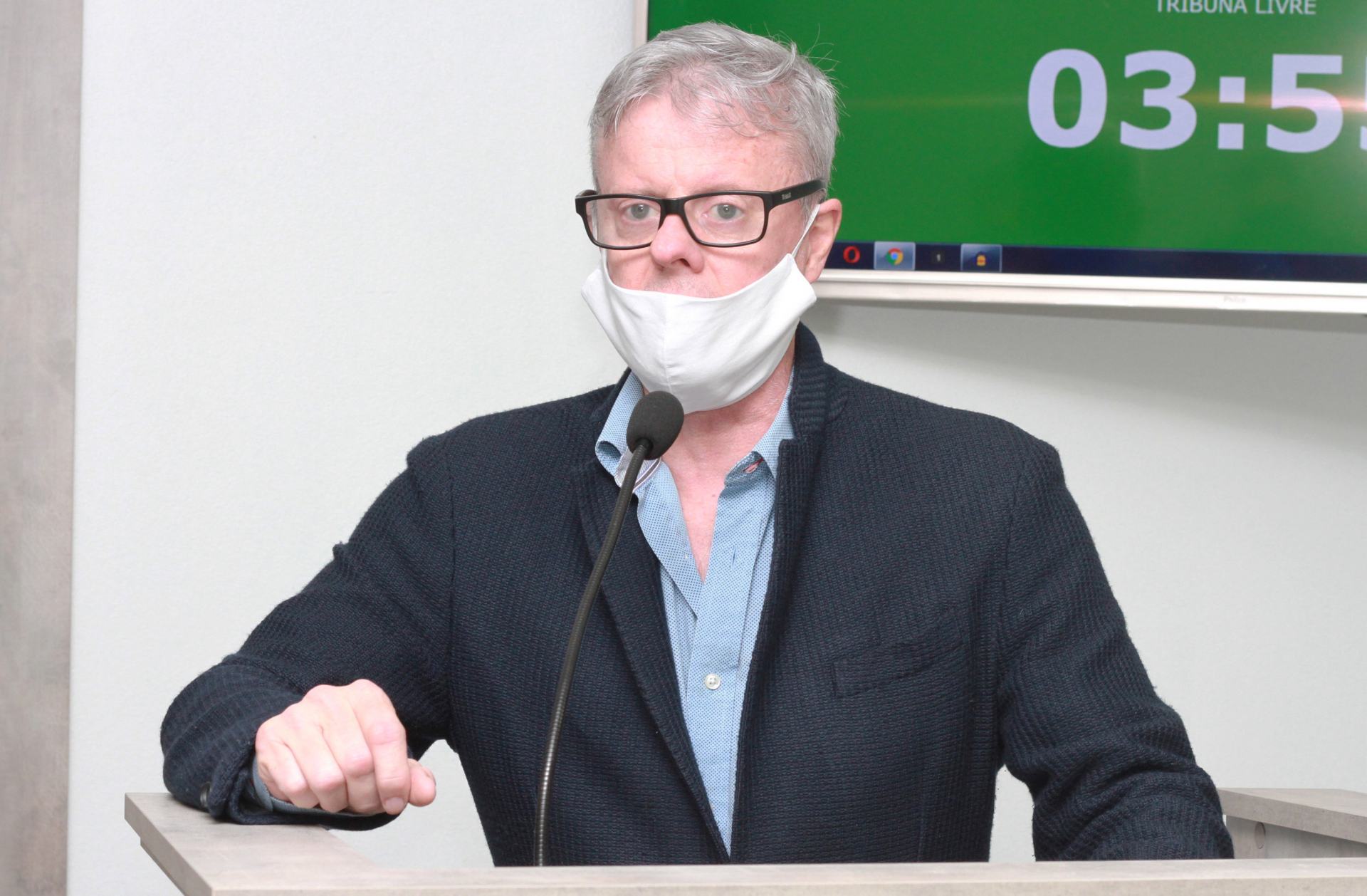 Kiko anuncia pré-candidatura a prefeito