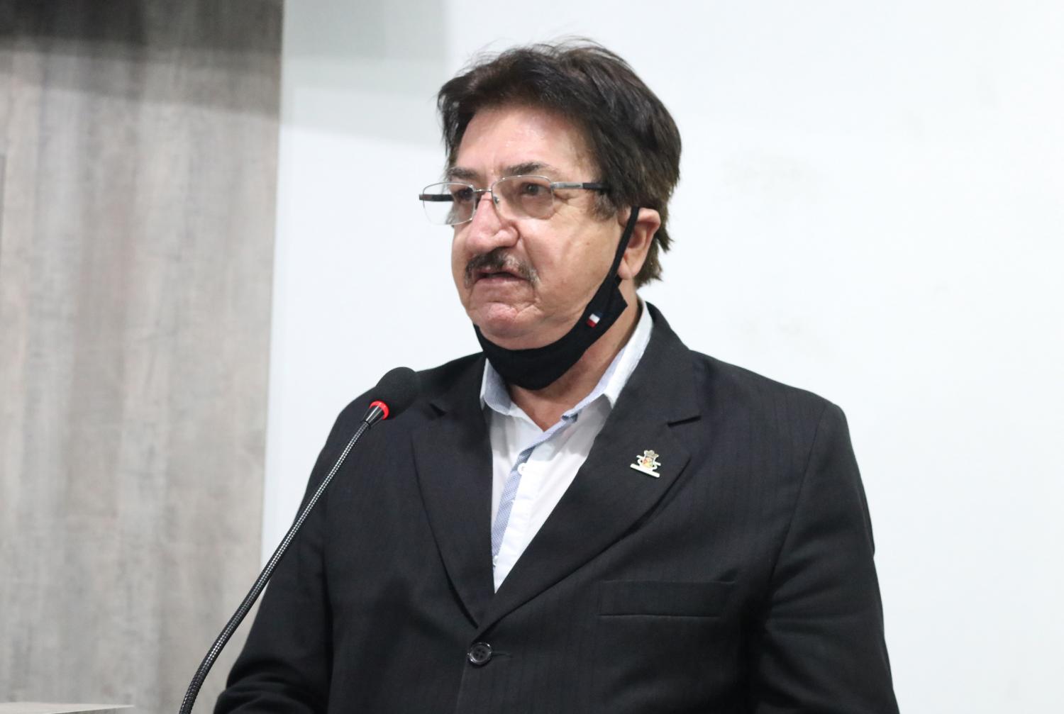 Silvio Eurico questiona Executivo sobre a folha do funcionalismo