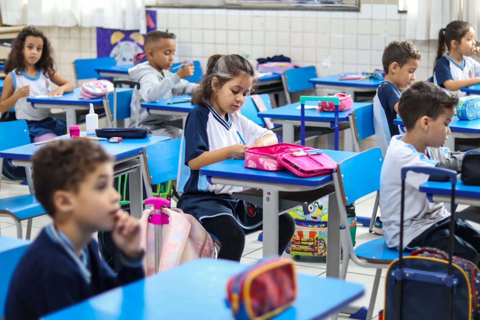 Famílias podem iniciar rematrículas para 2027 na rede municipal de ensino nesta segunda-feira, 17