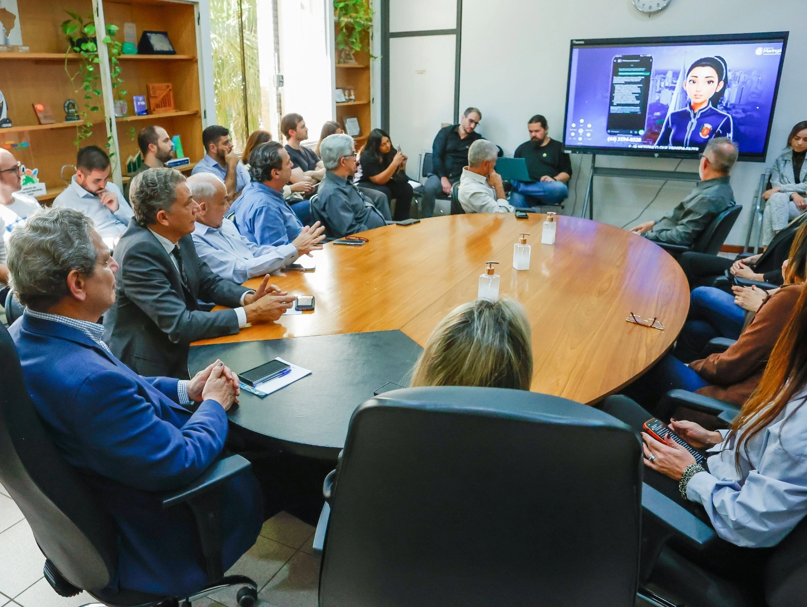 Para facilitar acesso da comunidade, Prefeitura de Maringá lança ‘Mari’,