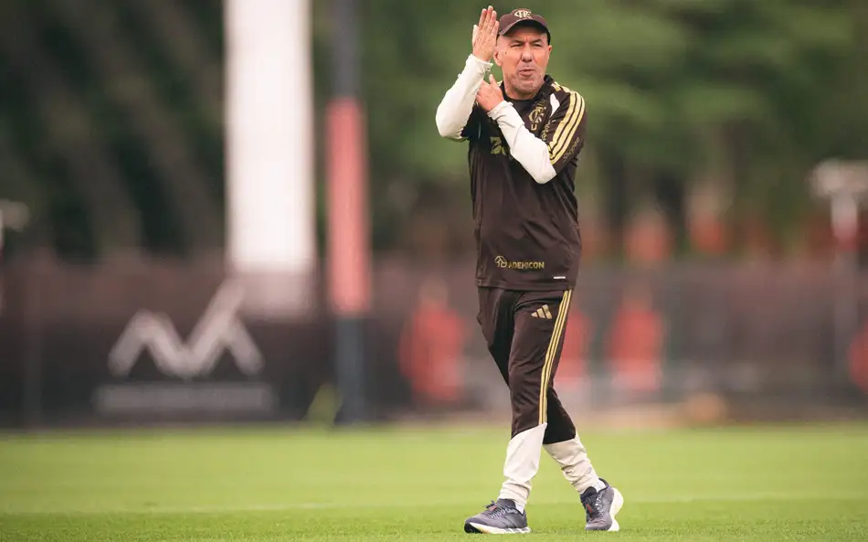 Flamengo volta a treinar nesta quarta-feira; veja a programação