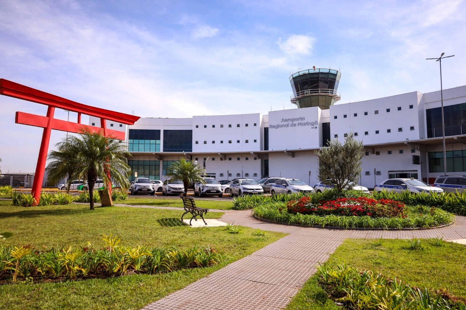 Aeroporto de Maringá será o primeiro regional do país com frota 100% elétrica e híbrida