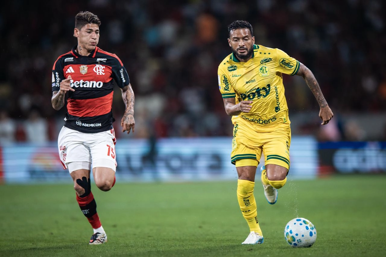 MIRASSOL PERDE PARA O FLAMENGO, MAS SEGUE FORA DO Z-4