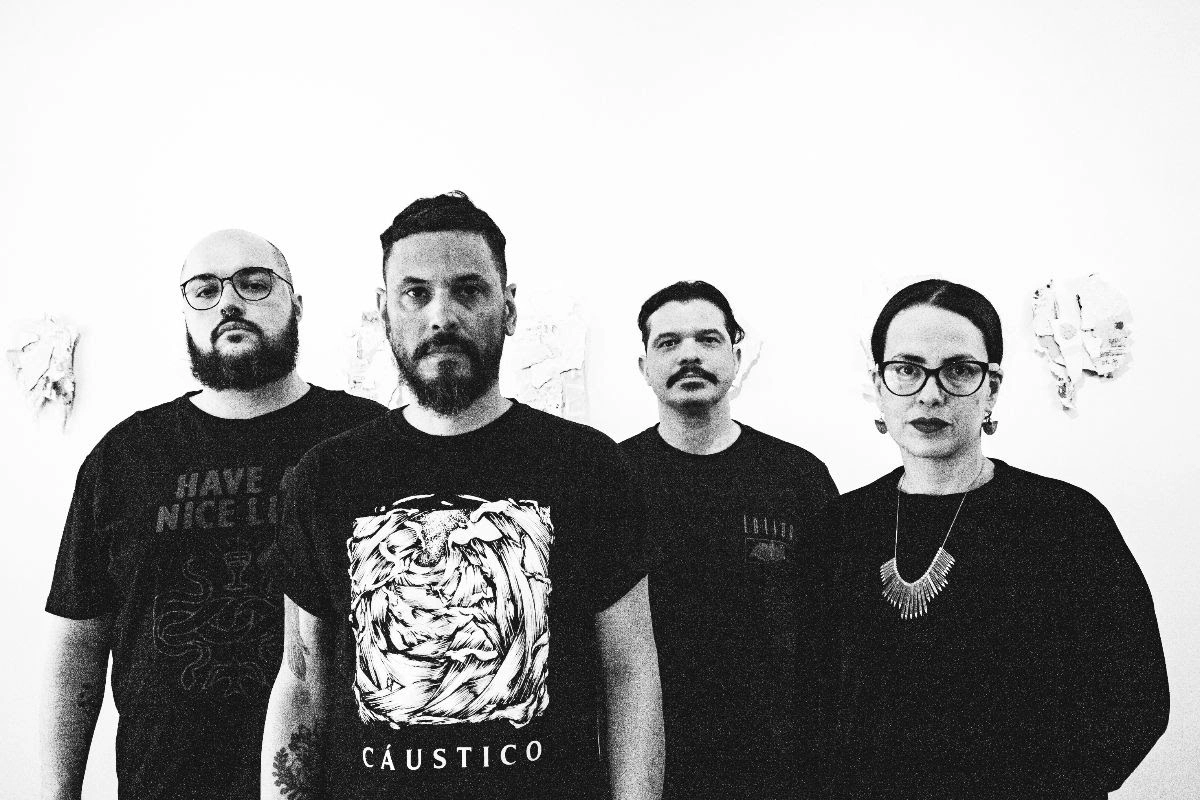 “Silver Blue”, novo álbum do Throe, transita entre o metal experimental e o post-rock