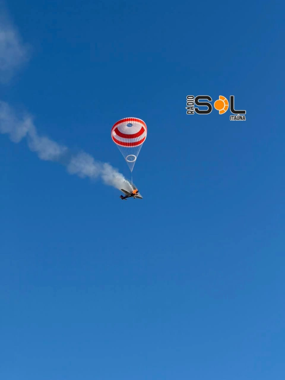 Avião cai em Serra Azul, em Mateus Leme e deixa piloto ferido