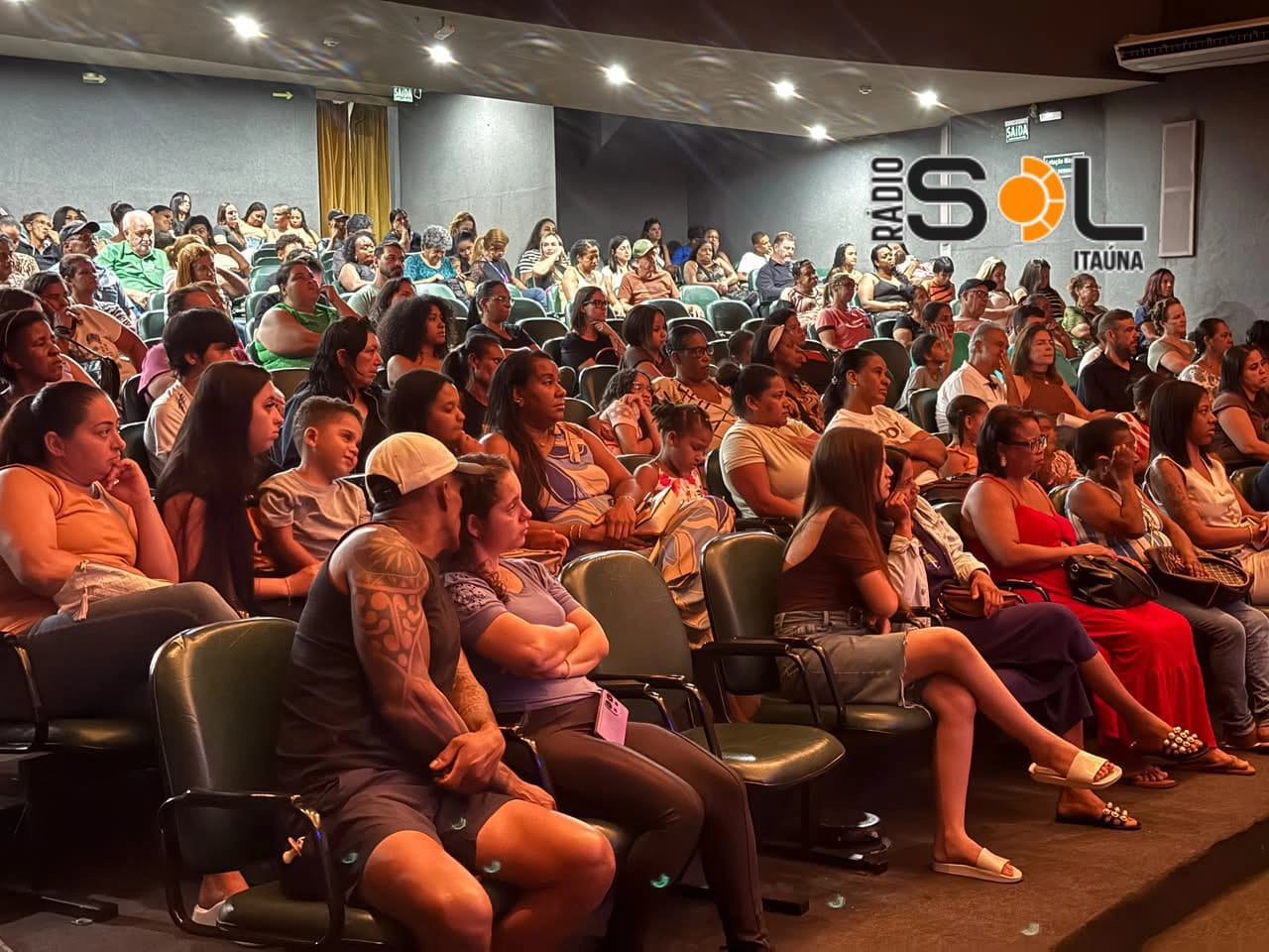 108 famílias beneficiárias do residencial Santa Edwiges I se reúnem para tratar sobre as próximas etapas do empreendimento habitacional do programa Minha Casa, Minha Vida