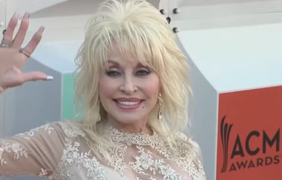 Dolly Parton deixou música inédita em cápsula do tempo que só poderá ser aberta em 2045