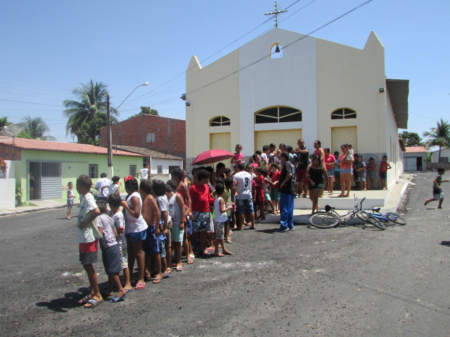 Em Delmiro Gouveia, confira imagens da entrega dos ingressos da oitava edição do "Domingo no Parque"