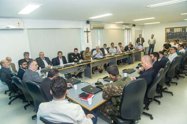 Governo de Alagoas garante ações para minimizar efeitos da greve de caminhoneiros no Estado