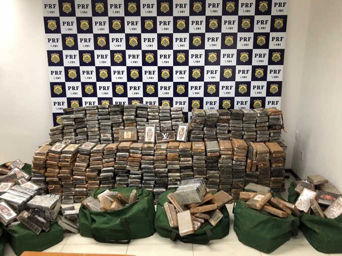 Em Canapi/AL, PRF faz uma das maiores apreensões de cocaína do país