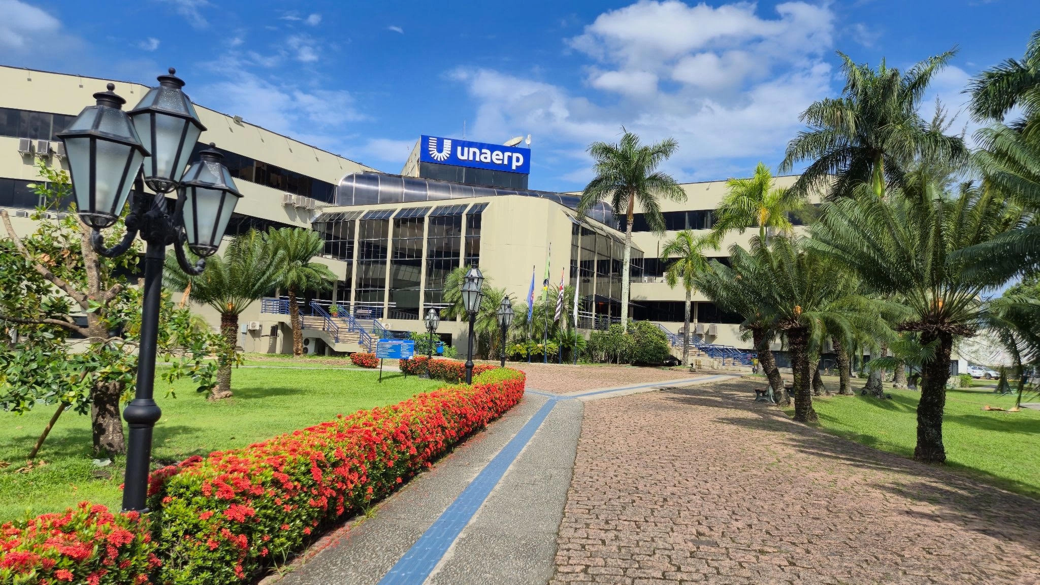 Unaerp Guarujá realiza Feira de Profissões gratuita para estudantes do 3º ano do Ensino Médio