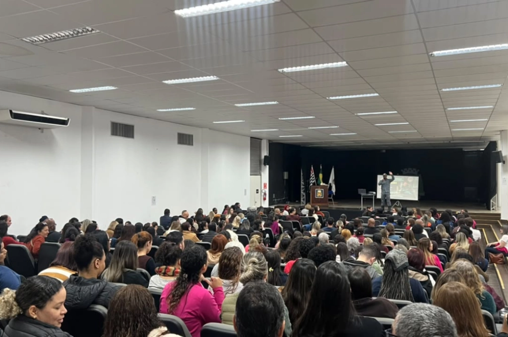 Lei Lucas: profissionais de ensino da rede municipal participam de formação em primeiros socorros
