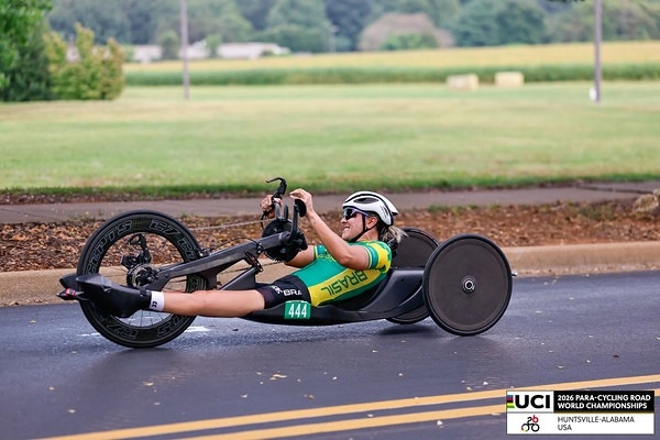 Ciclista da equipe de Santos garante medalha no Mundial de Paraciclismo