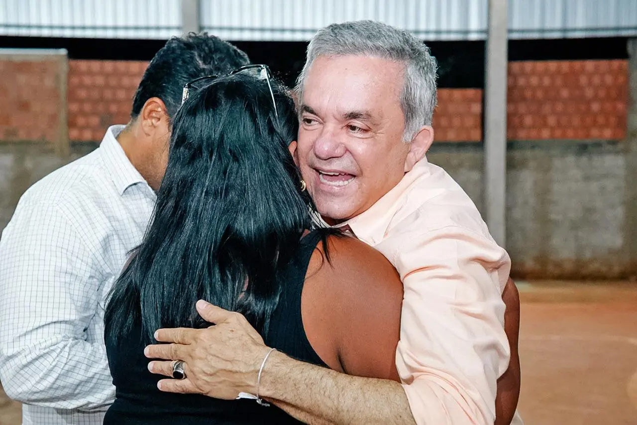 Vander enfatiza papel do SUS na saúde mental e defende reforço na atenção básica.