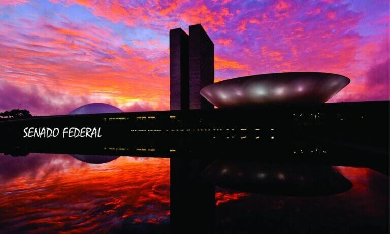 Pesquisa mostra disputa acirrada para o Senado.