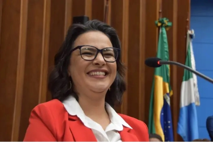 Professora Gleice Jane inaugura comitê em Dourados neste domingo