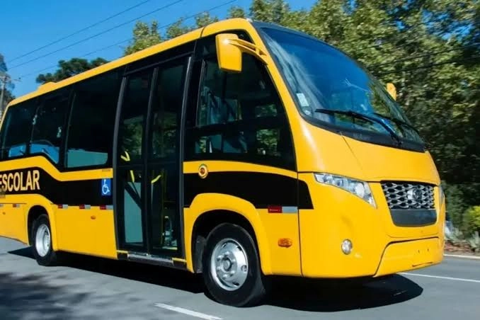 Justiça suspende contratos de transporte escolar de R$ 6,4 milhões em Caldas Novas