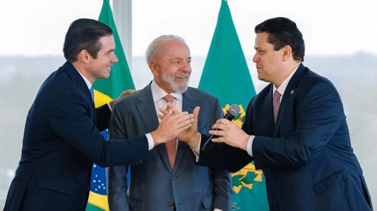Acordo entre Lula, Hugo e Alcolumbre depende das eleições, diz especialista