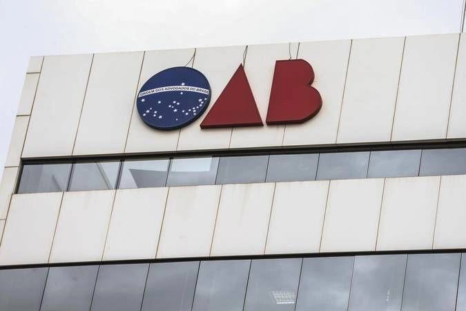 OAB nacional pede rigor do STF e regionais defendem afastamento de Moraes