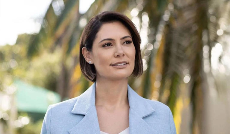 Michelle Bolsonaro é internada em Brasília