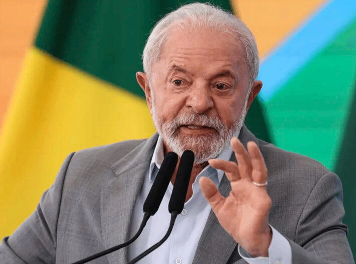 Flávio aciona TSE contra Lula por evento com promessa de canetas emagrecedoras
