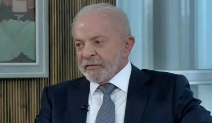 Lula é questionado sobre whisky que ganhou de Daniel Vorcaro e diz: "já bebi"