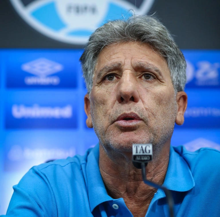 Renato Gaúcho coloca cargo à disposição e dispara contra diretoria do Grêmio: "Trouxeram jogadores que ninguém ouviu falar"