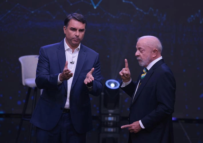 Flávio Bolsonaro diz que aceita desafio de Lula para abrir sigilos, mas impõe condições